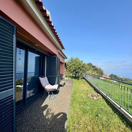 Δωμάτια σε οικογενειακή κατοικία Bella Vista Canhas