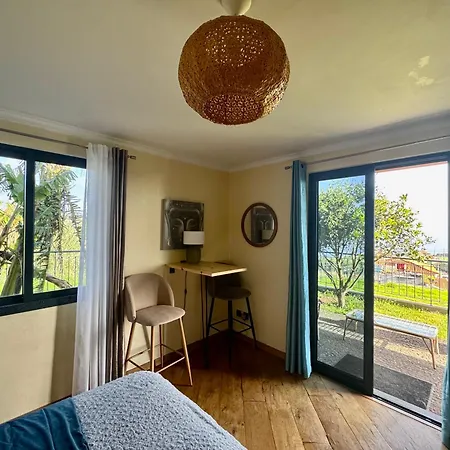 Bella Vista * Canhas